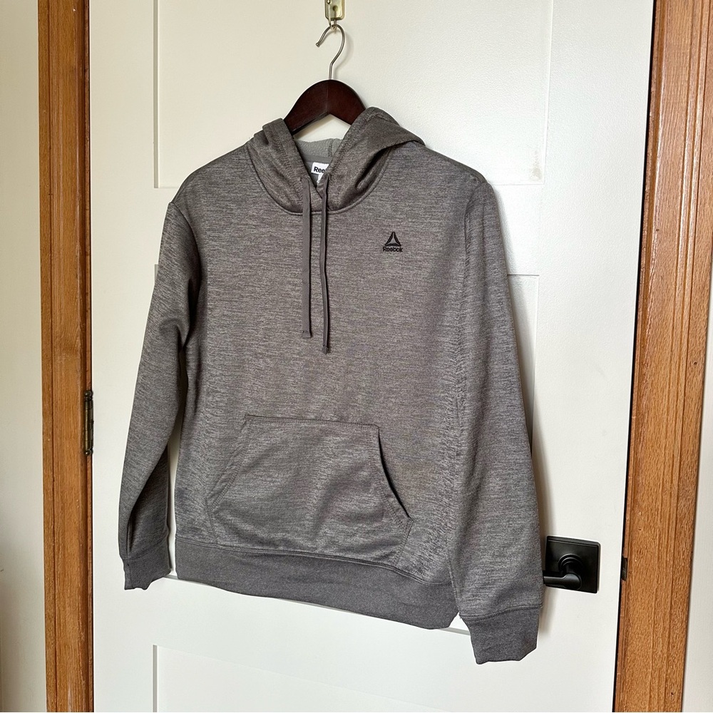 Reebok Gray Hoodie Size Medium | Athletic Wear